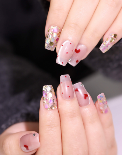 Sweetheart Sparkle - ミルキーピンクカラースパンコールハートアクセントニュアンスミディアムスクエアオフネイルチップ