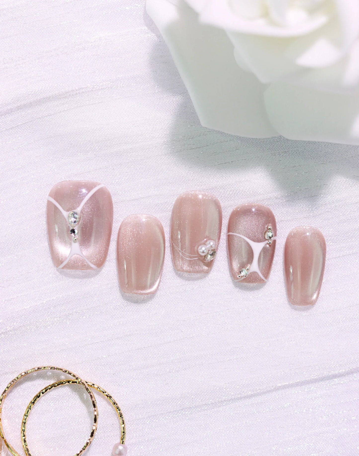 【20%OFF】Pearl Sketch - ミルキーベージュパールラインニュアンスデザインショートスクエアオフネイルチップ