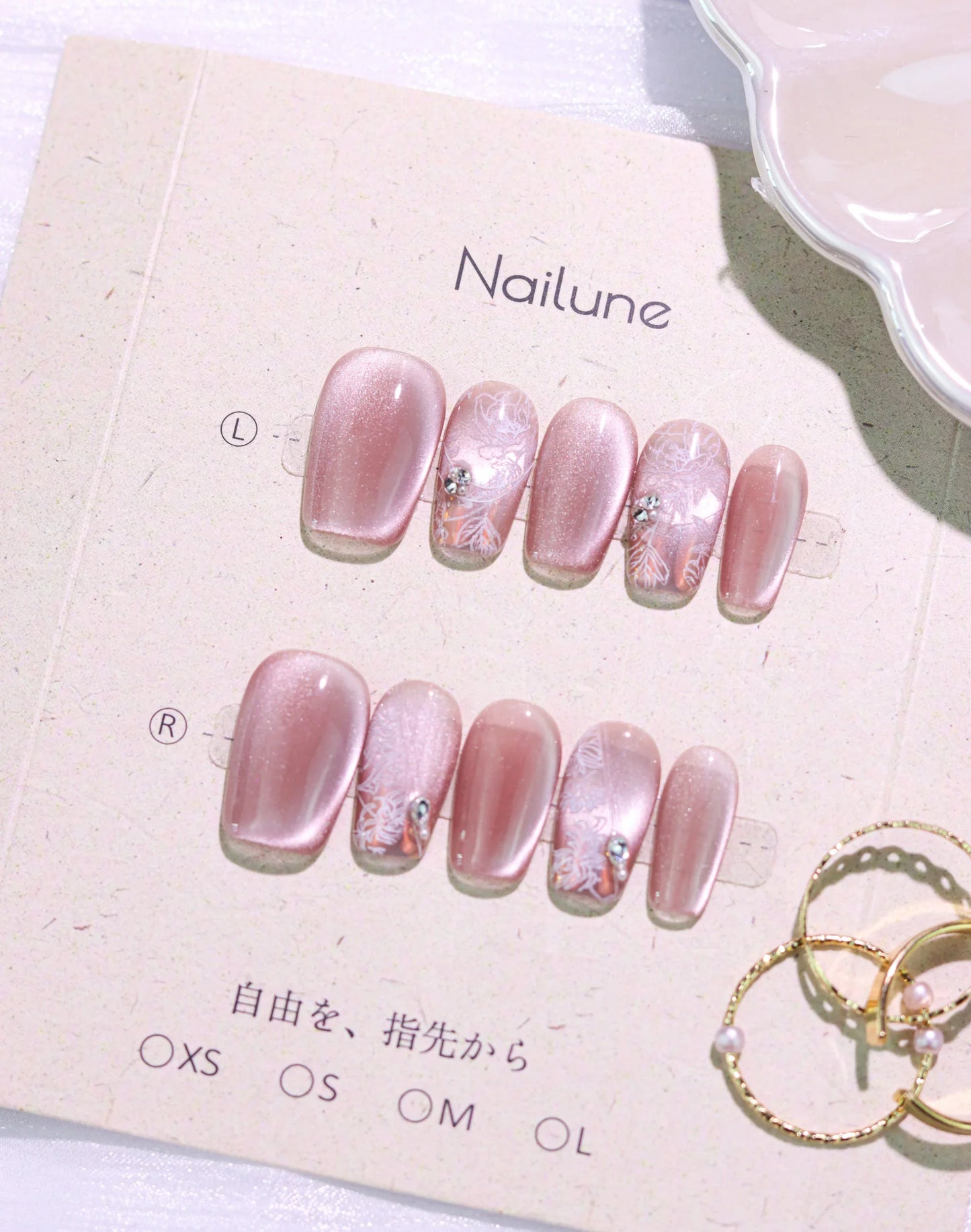 【20%OFF】Rosy Lace - ローズベージュレースニュアンスビジュー上品 ミディアムスクエアオフネイルチップ