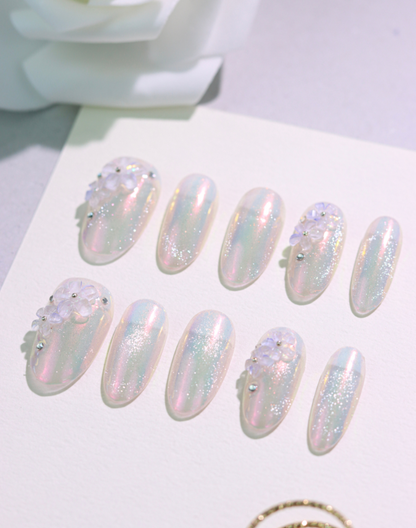 【20%OFF】Crystal Bloom - クリアフラワー透明感ビジューオーバルネイルチップ