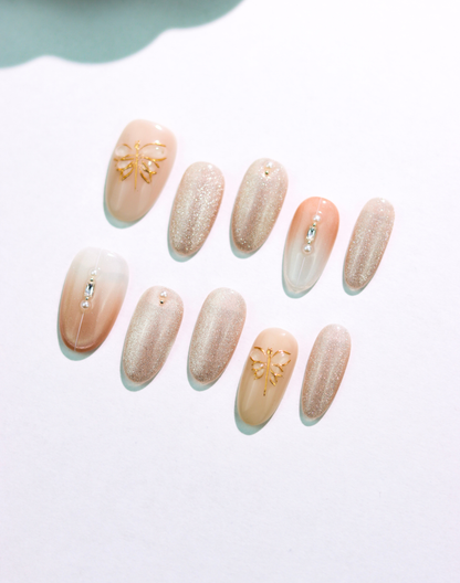 Butterfly Nude - ヌーディーベージュ 繊細ラメ バタフライデザイン 上品オーバルネイルチップ