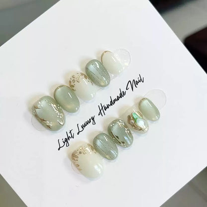 「受注商品」Sage Whisper｜セージグリーン×ボタニカルニュアンス ゴールドライン ネイルチップ